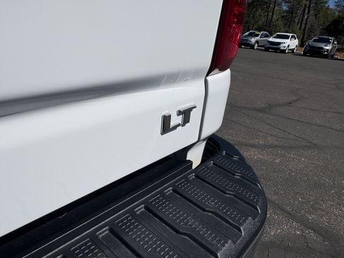 Used 2021 Chevrolet Silverado 2500 LT w/ Z71 Off-Road Package image 11