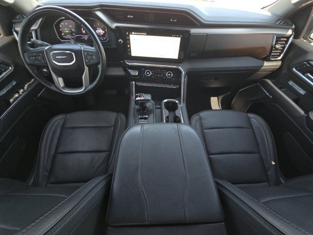 Used 2024 GMC Sierra 1500 Denali AWD/4WD image 36