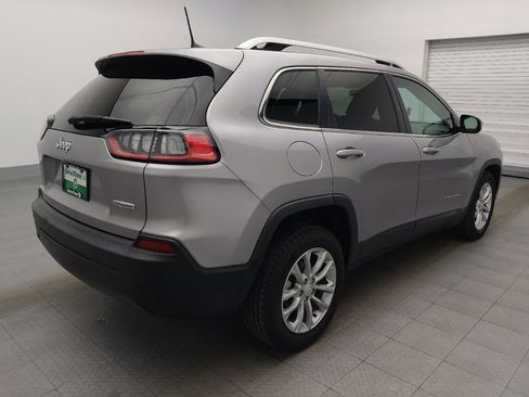 Used 2019 Jeep Cherokee Latitude w/ Popular Appearance Group FWD image 9