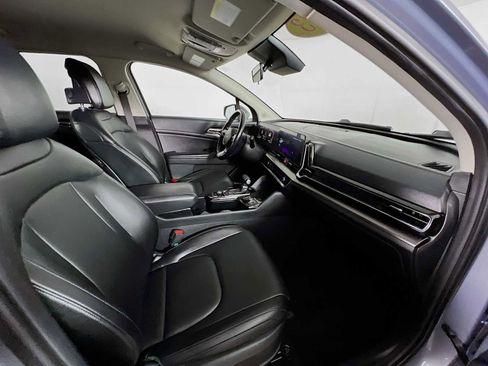 Used 2023 Kia Sportage EX image 28