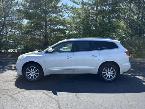 Used 2014 Buick Enclave Leather FWD image 2