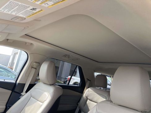 Used 2020 Ford Explorer Limited w/ Class III Trailer Tow Package image 23