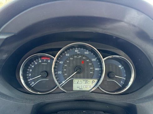 Used 2015 Toyota Corolla LE image 3