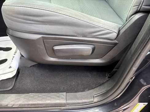 Used 2013 RAM 1500 Express AWD/4WD image 16