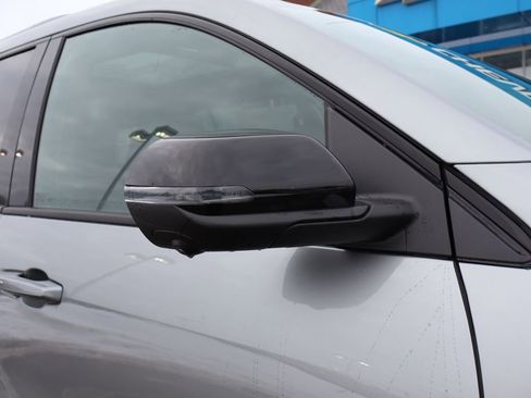 New 2026 Chevrolet Traverse RS image 2