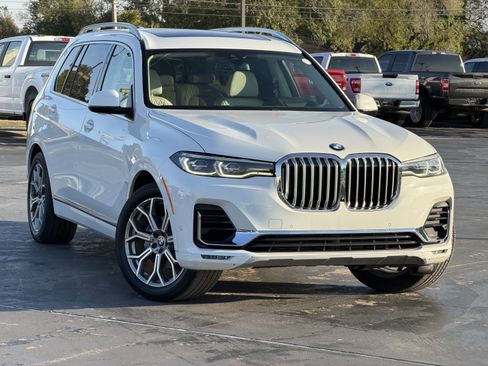 Used 2020 BMW X7 xDrive40i w/ Premium Package image 3