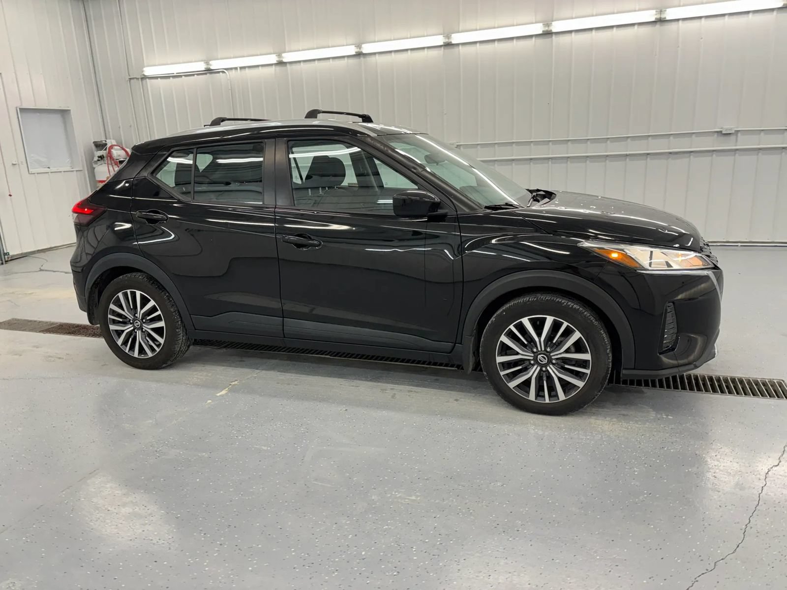 Used 2021 Nissan Kicks SV FWD image 9