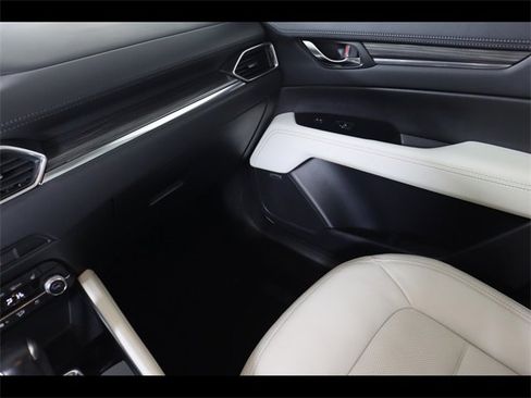 Used 2019 MAZDA CX-5 Grand Touring w/ GT Premium Package image 13