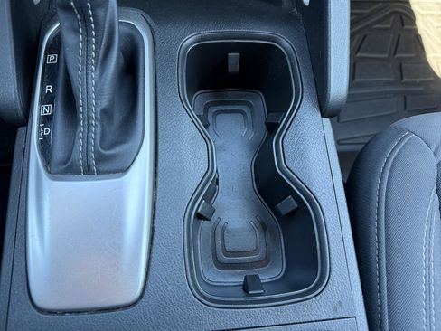 Used 2023 Nissan Frontier SV image 22