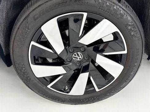 Used 2024 Volkswagen Atlas Cross Sport SE w/ Panoramic Sunroof Package AWD/4WD image 29