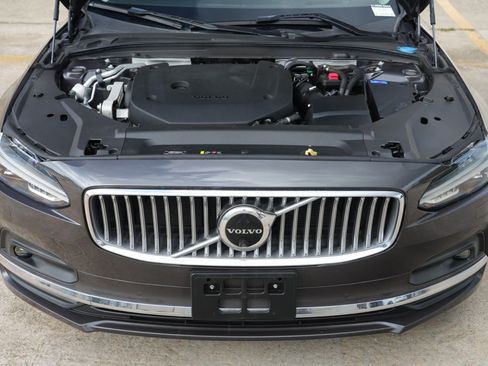 Used 2023 Volvo S90 B6 Ultimate w/ Protection Package Premier AWD/4WD image 8