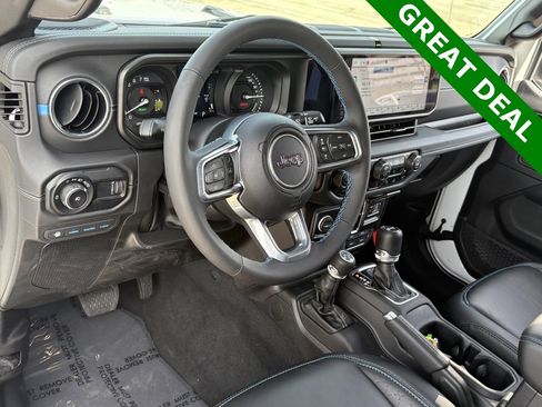 Used 2024 Jeep Wrangler High Altitude image 17