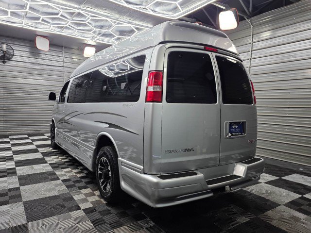 Used 2017 GMC Savana 2500 Extended RWD image 8