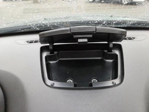 Used 2014 Chevrolet Cruze LT image 34