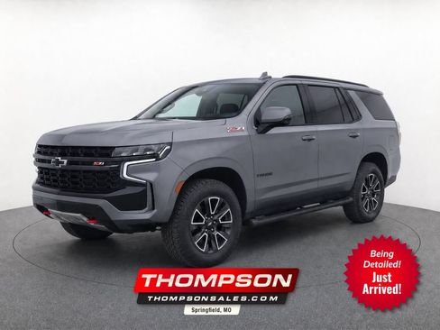 Used 2021 Chevrolet Tahoe Z71 w/ Luxury Package AWD/4WD image 1