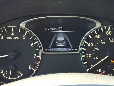 Used 2018 Nissan Pathfinder Platinum AWD/4WD image 25