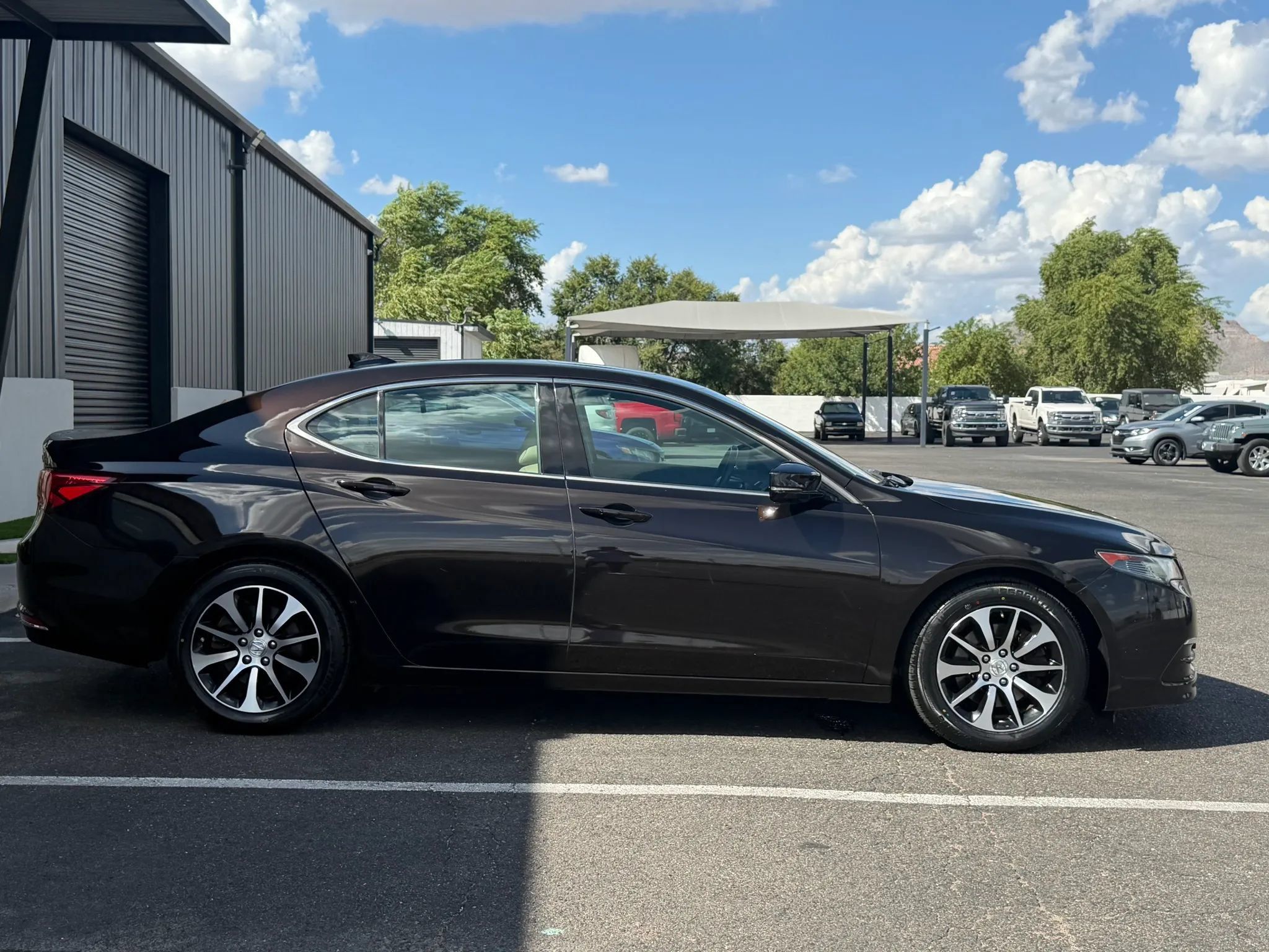 Used 2017 Acura TLX w/ Technology Package FWD image 10