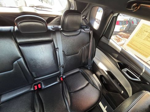 Used 2025 Jeep Compass Limited AWD/4WD image 37