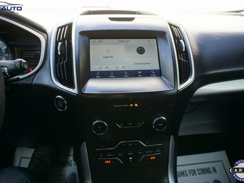 Used 2020 Ford Edge SEL image 30