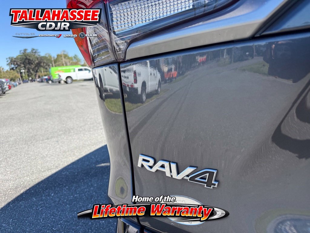 Used 2023 Toyota RAV4 XSE AWD/4WD image 6