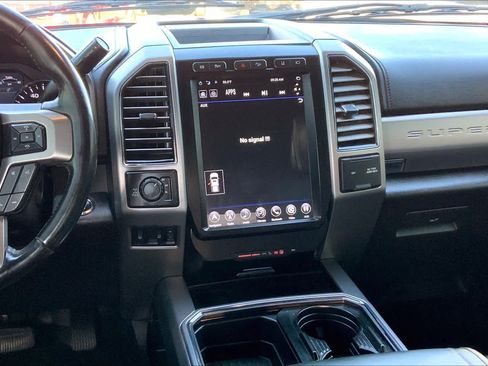 Used 2018 Ford F250 Platinum w/ Platinum Ultimate Package AWD/4WD image 7