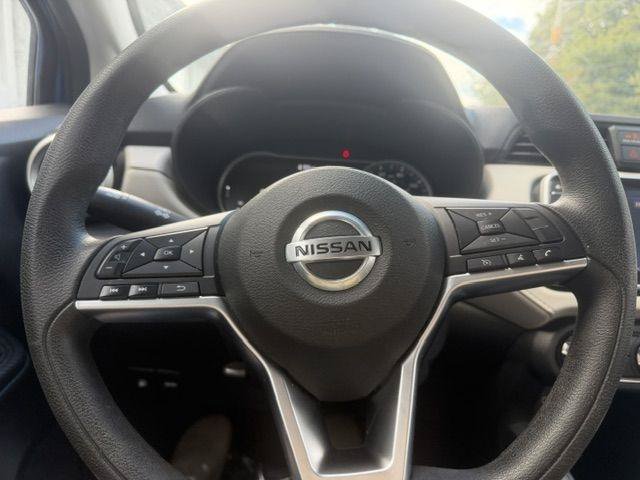Used 2021 Nissan Versa SV FWD image 17