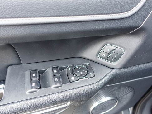 Used 2022 Ford Expedition Max XLT image 27