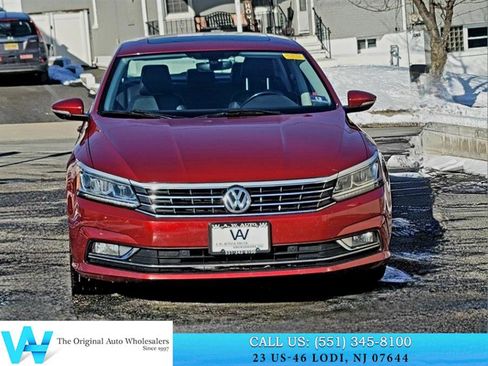 Used 2017 Volkswagen Passat 1.8T SE image 2