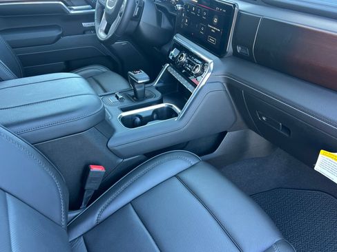 Used 2026 GMC Sierra 1500 Denali w/ Technology Package AWD/4WD image 19
