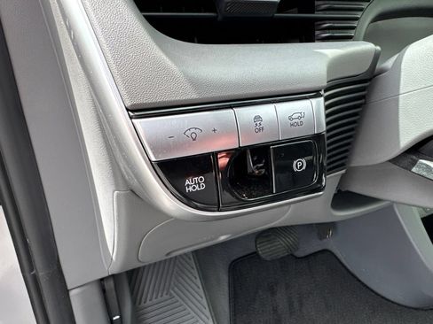 Certified 2024 Hyundai Ioniq 5 SEL AWD/4WD image 18