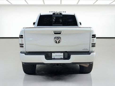 Used 2022 RAM 2500 Laramie AWD/4WD image 6