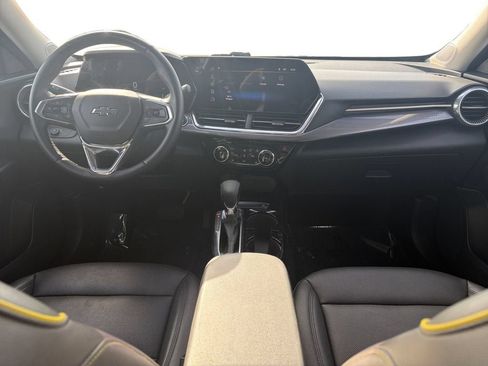 Certified 2025 Chevrolet Trax ACTIV w/ Driver Confidence Package FWD image 12