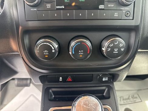 Used 2017 Jeep Patriot Sport w/ Power Value Group FWD image 20