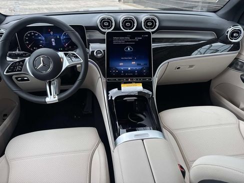 New 2026 Mercedes-Benz GLC 300 image 7