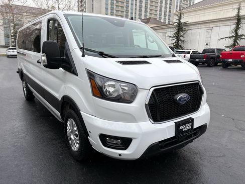 Used 2024 Ford Transit 350 XLT image 4