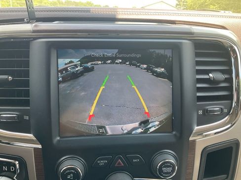 Used 2015 RAM 1500 Laramie w/ Convenience Group AWD/4WD image 23
