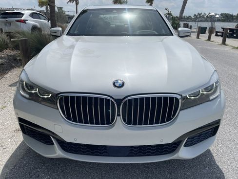 Used 2016 BMW 740i w/ Executive Package 2 RWD image 4