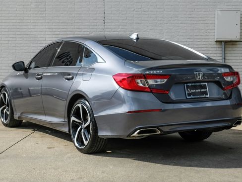 Used 2018 Honda Accord Sport image 9
