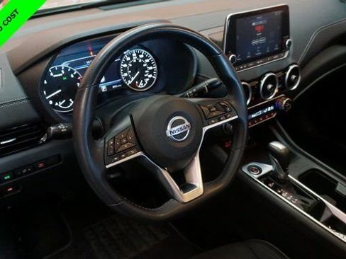 Used 2021 Nissan Sentra SV image 9