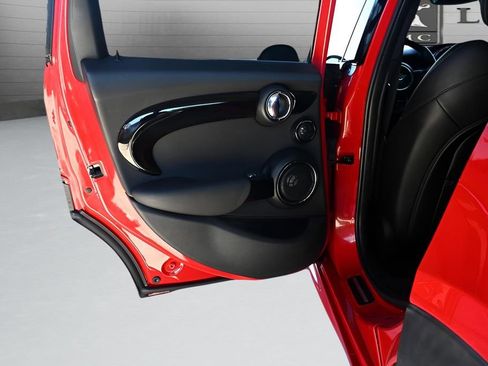 Used 2018 MINI Cooper S image 10