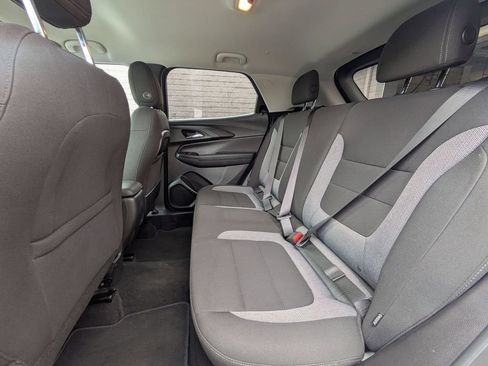 Used 2025 Chevrolet TrailBlazer LT AWD/4WD image 27