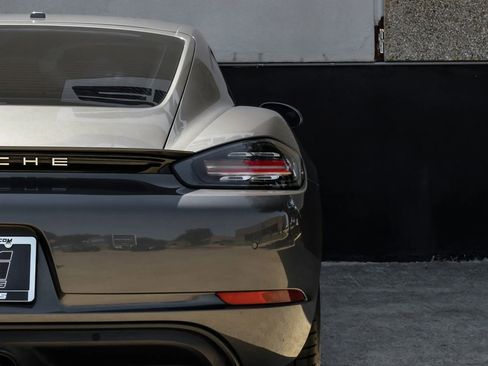 Used 2019 Porsche 718 Cayman S RWD image 49