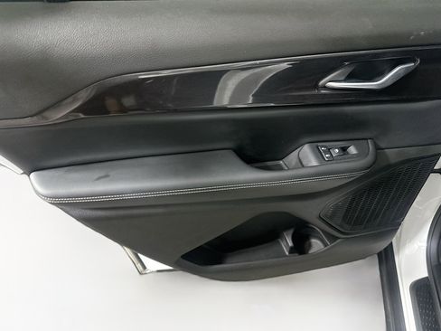 Used 2023 Jeep Grand Cherokee L Laredo image 26