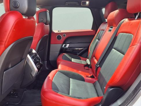 Used 2022 Land Rover Range Rover Sport HST image 11