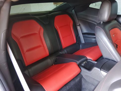 Used 2016 Chevrolet Camaro SS RWD image 16