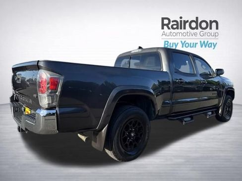 Used 2021 Toyota Tacoma SR5 AWD/4WD image 7