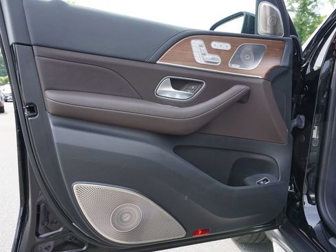 Certified 2023 Mercedes-Benz GLS 580 4MATIC image 19