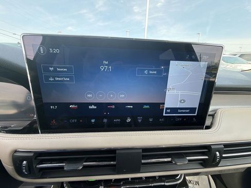 Used 2025 Lincoln Corsair FWD w/ Equipment Group 101A image 16