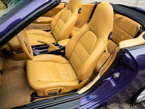 Used 2001 Porsche 911 Carrera RWD image 6