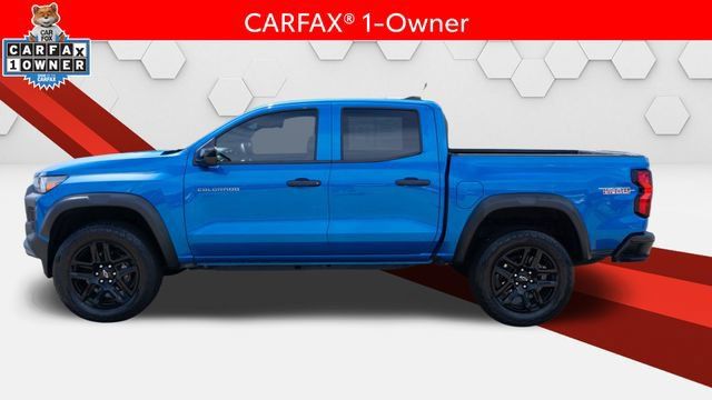 Used 2024 Chevrolet Colorado Trail Boss w/ Advanced Trailering Package AWD/4WD image 2